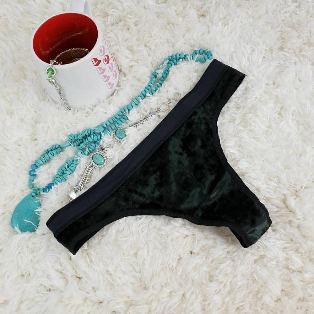 VS THONG SMALL Black Velvet Sexy